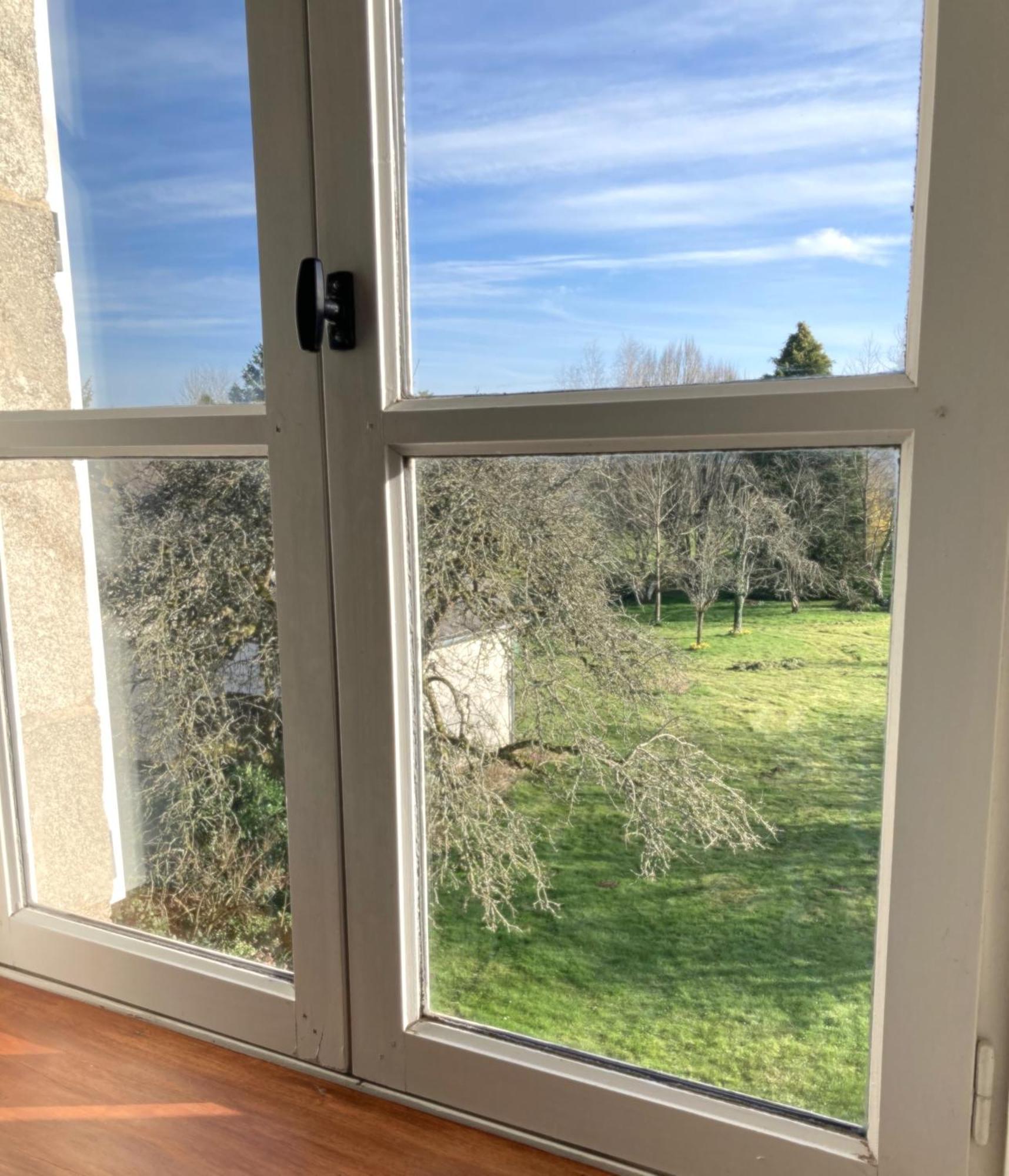 Guest house La Doucelle Culture Et Bien-etre Lignieres-Orgeres